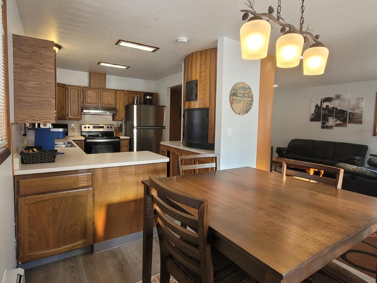Alaskan Pipeline Place Holiday home