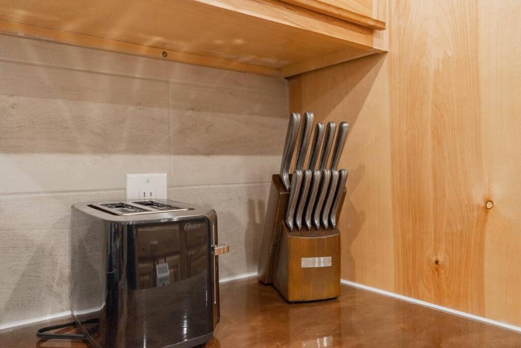 Modern City With All The Amenities Apartment Fairbanks