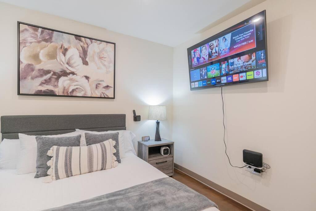 Modern City With All The Amenities *