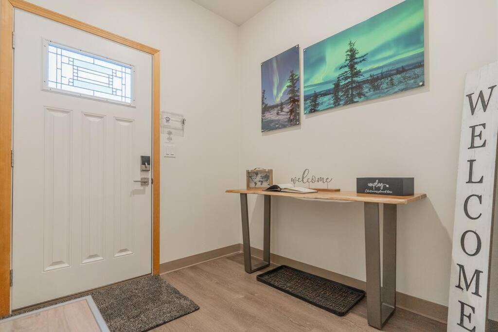 Modern City With All The Amenities Apartment *