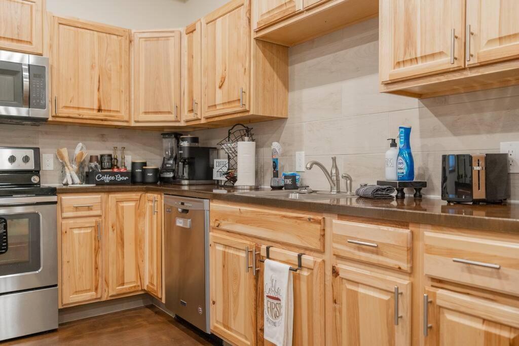 Apartment Modern City With All The Amenities *