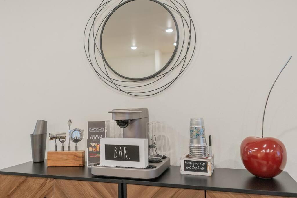Modern City With All The Amenities Apartment