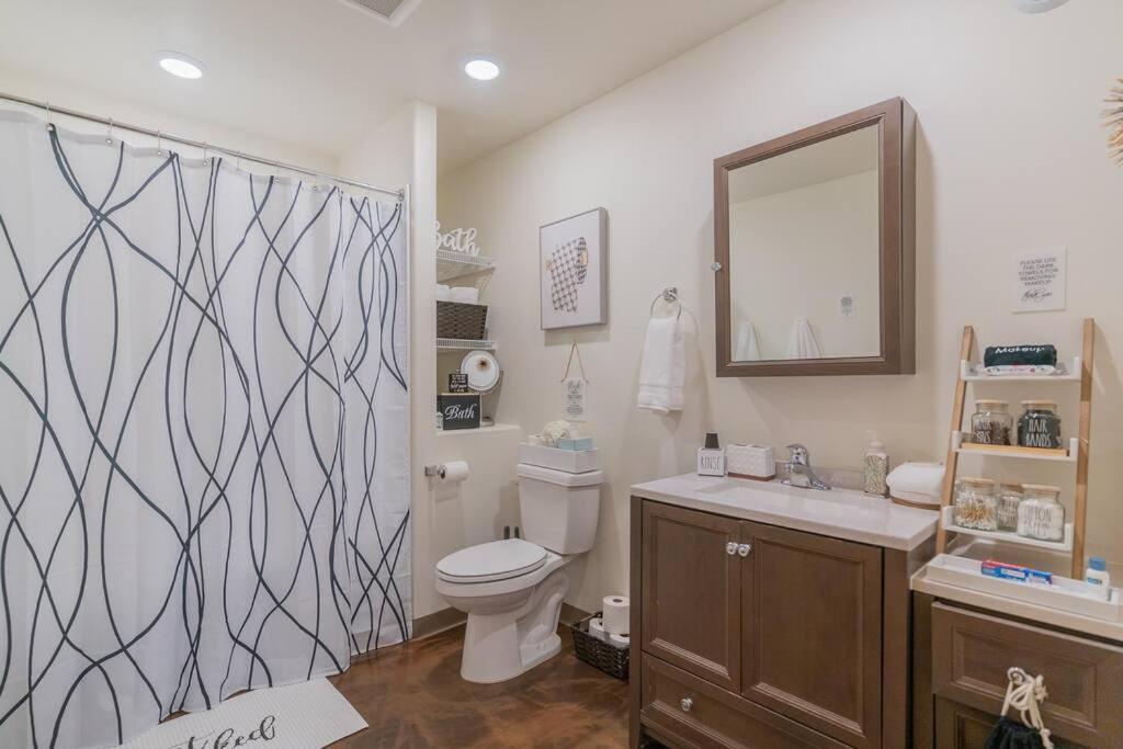 Modern City With All The Amenities Apartment Fairbanks