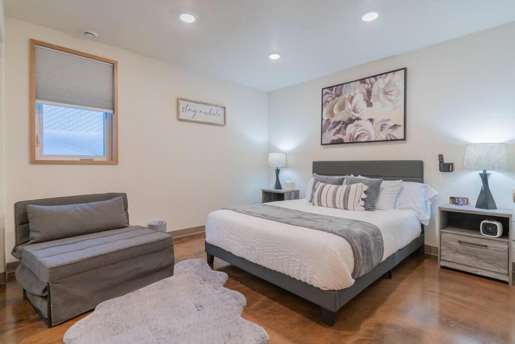 Modern City With All The Amenities *