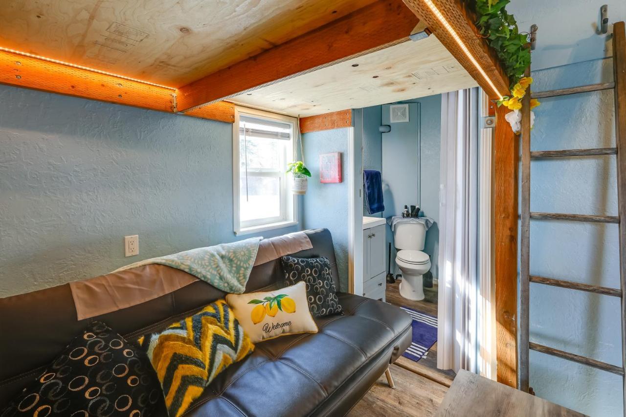 Apartment Vacation Near Downtown!