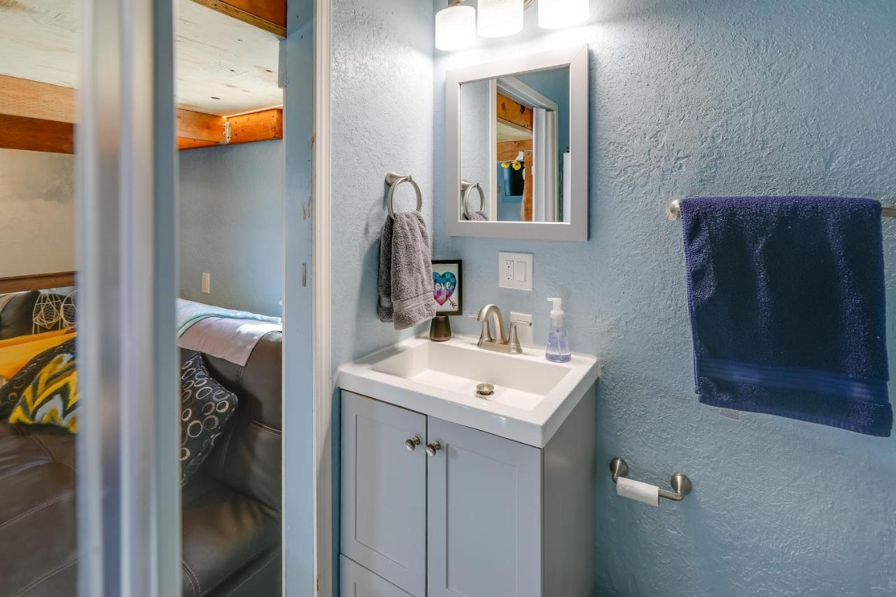 Apartment Vacation Near Downtown! *