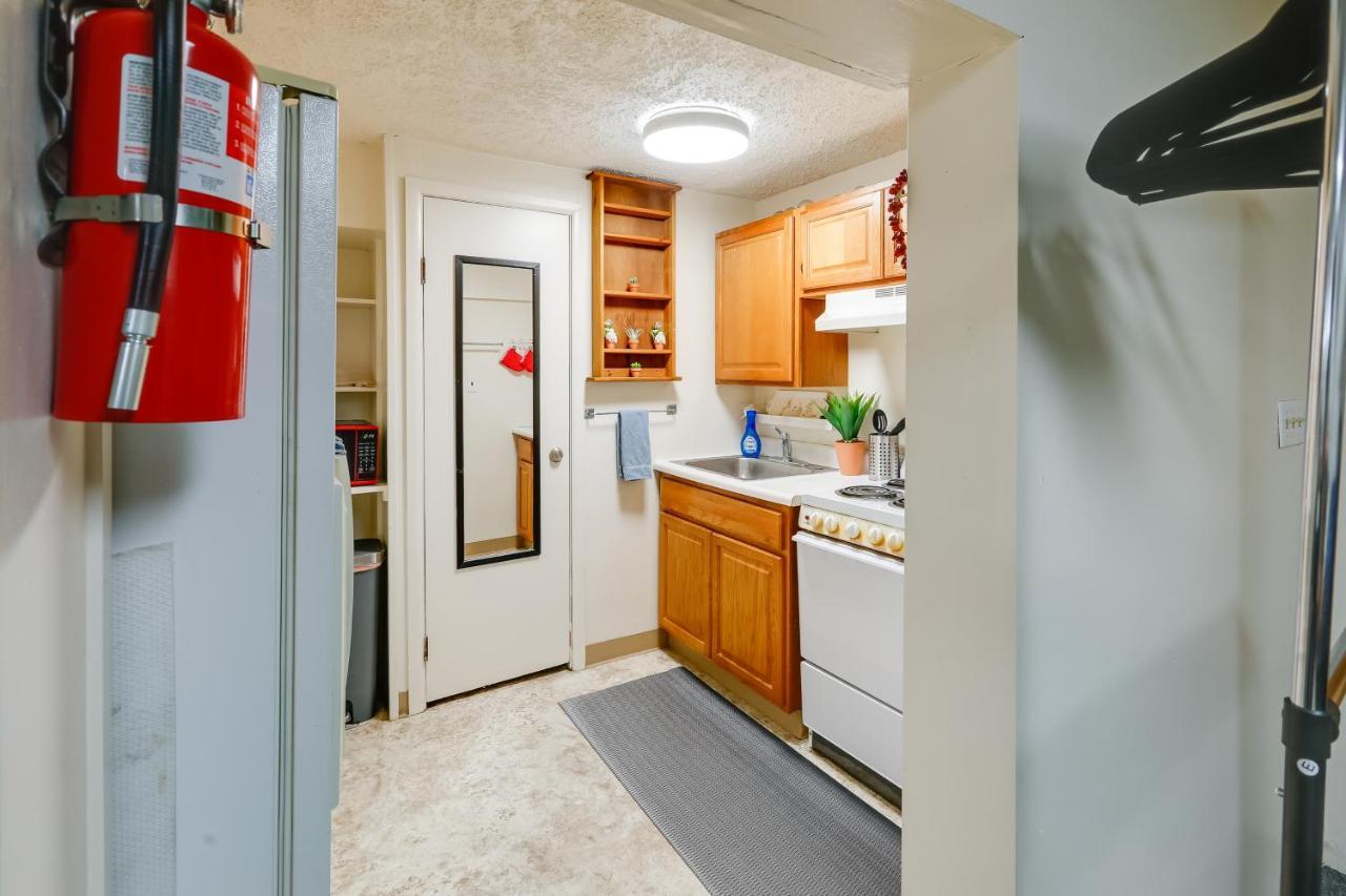 Pet-friendly With Fenced-in Yard! *