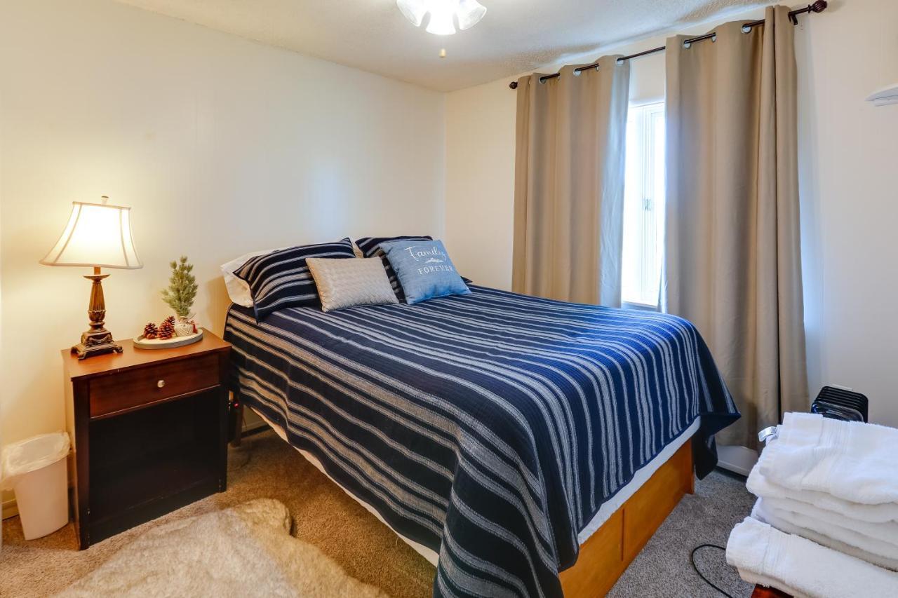 Vacation With Aurora Views!