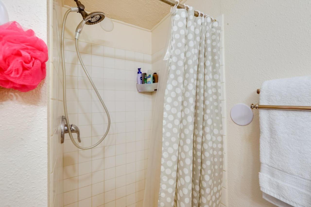 Pet-friendly With Fenced-in Yard! Fairbanks