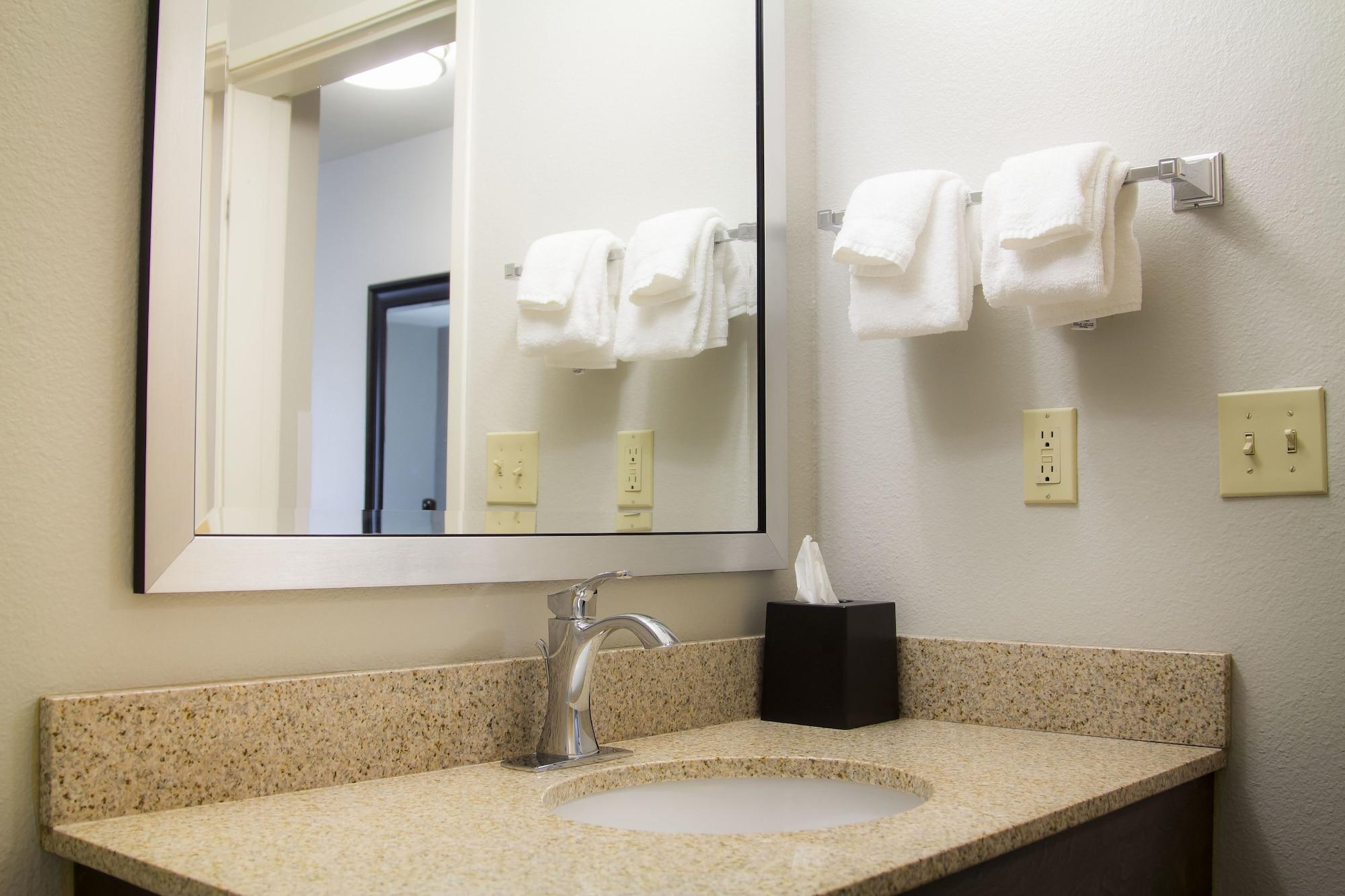 La Quinta By Wyndham Airport 3*