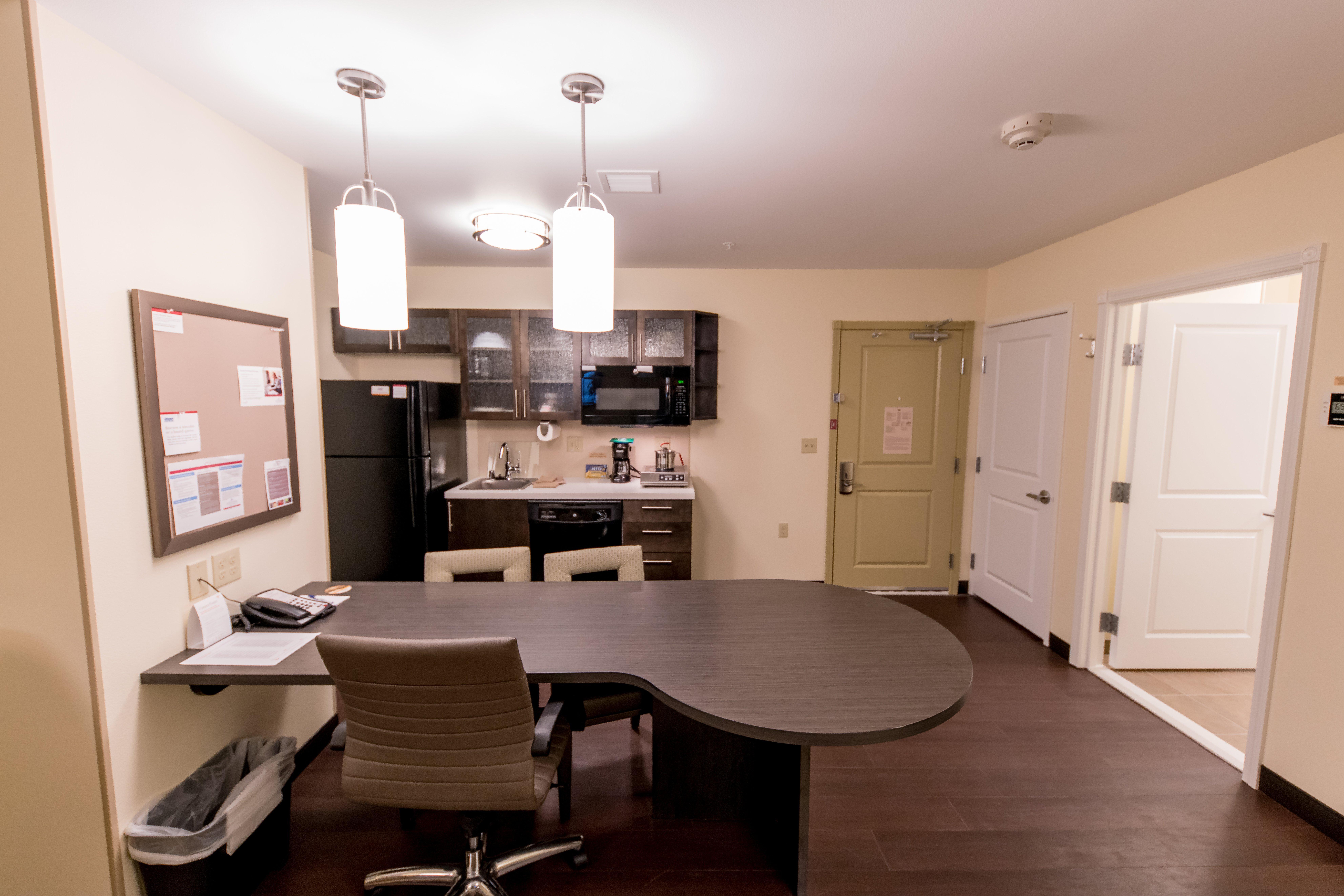 Candlewood - By Ihg Hotel 3*