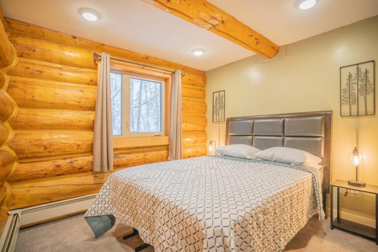 Holiday home Tucked Away Timber Lower *