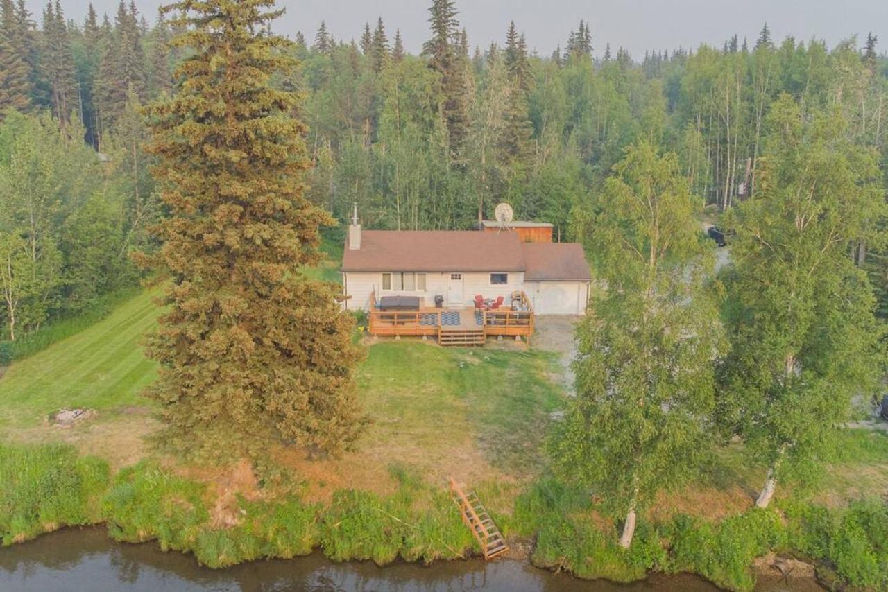 Life Is Better On The River Holiday home