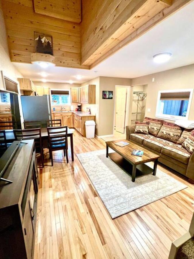 Northern Lights Layover Holiday home