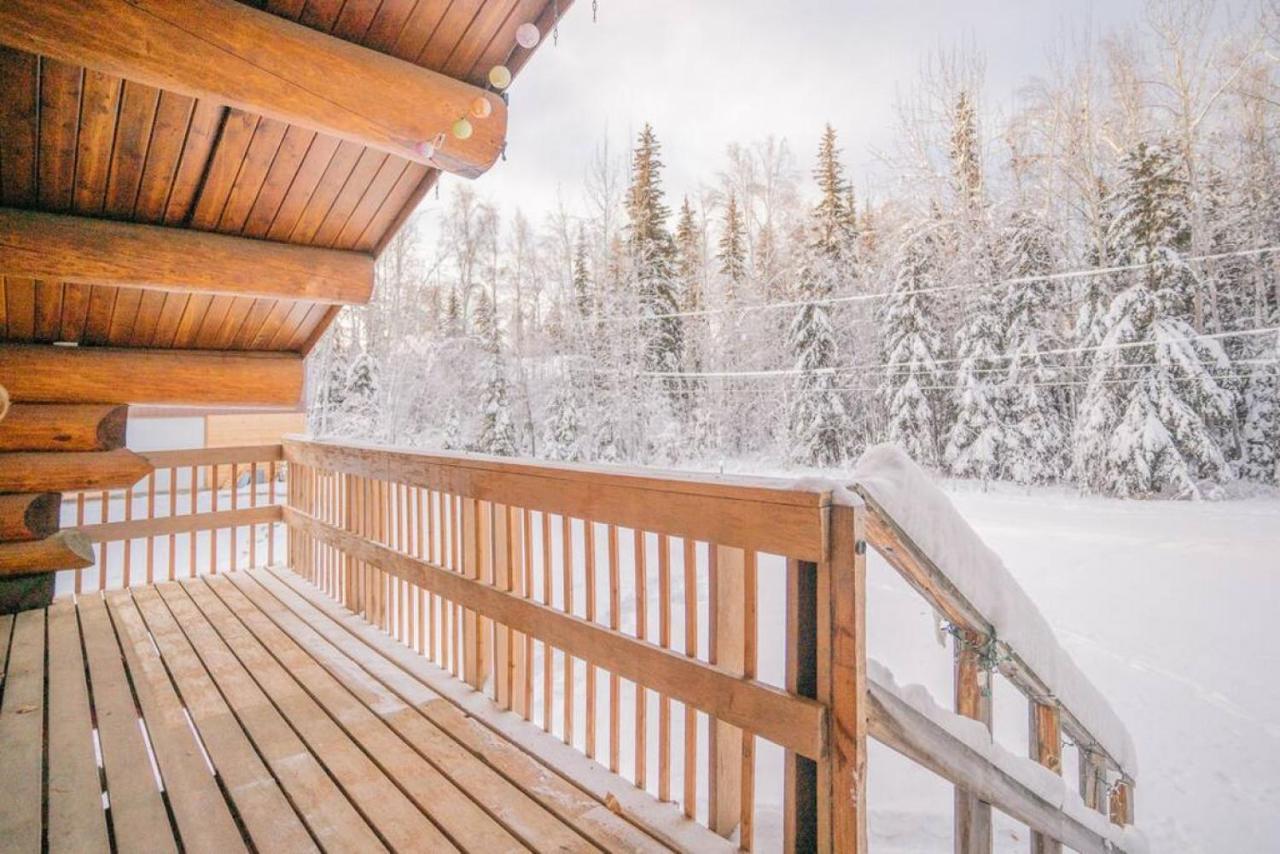 Tucked Away Timber Upper Holiday home Fairbanks