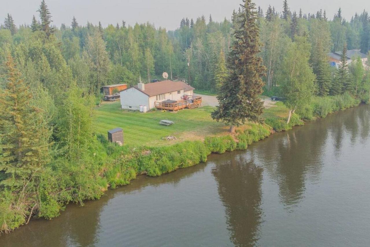 Life Is Better On The River Holiday home *