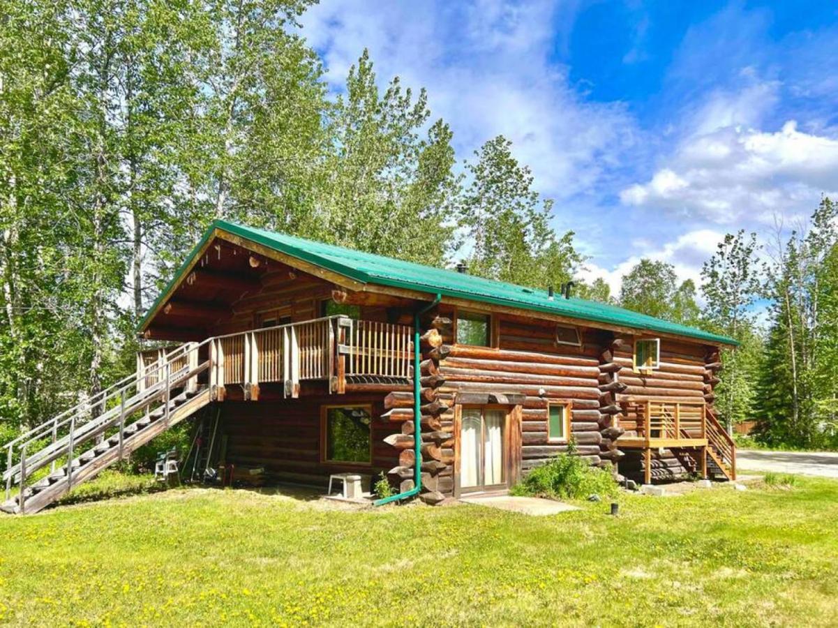 Holiday home Tucked Away Timber Lower *