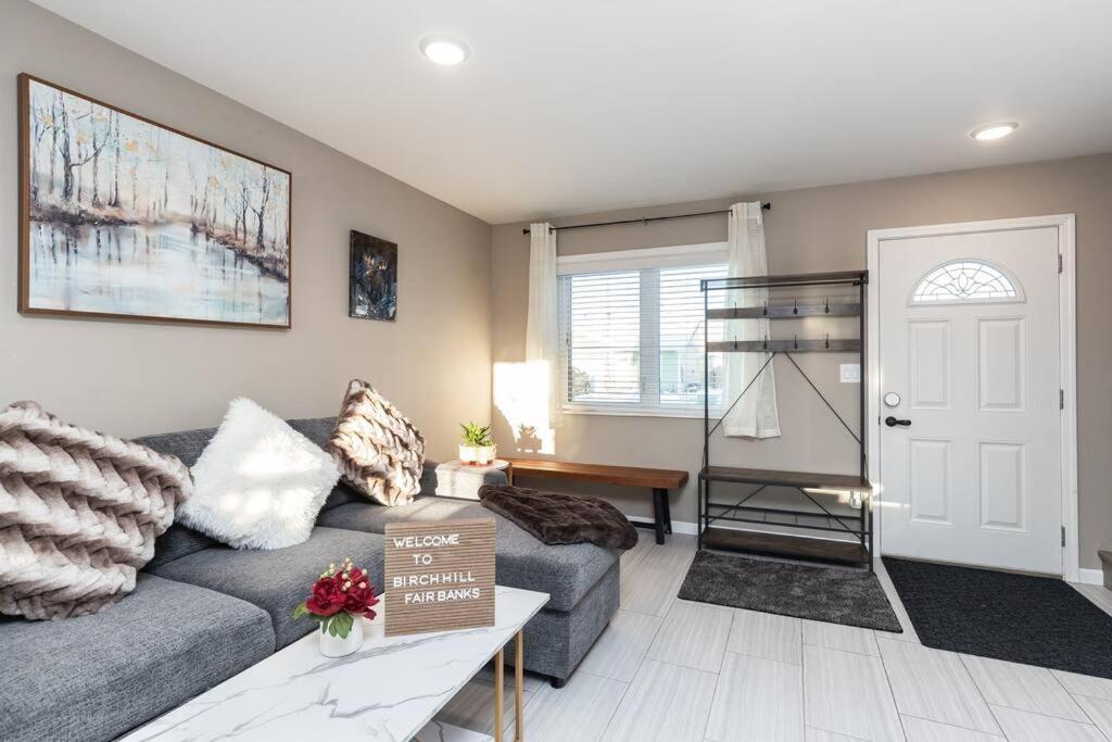 Birch Hill Retreat Great Location2+garage+aurora *