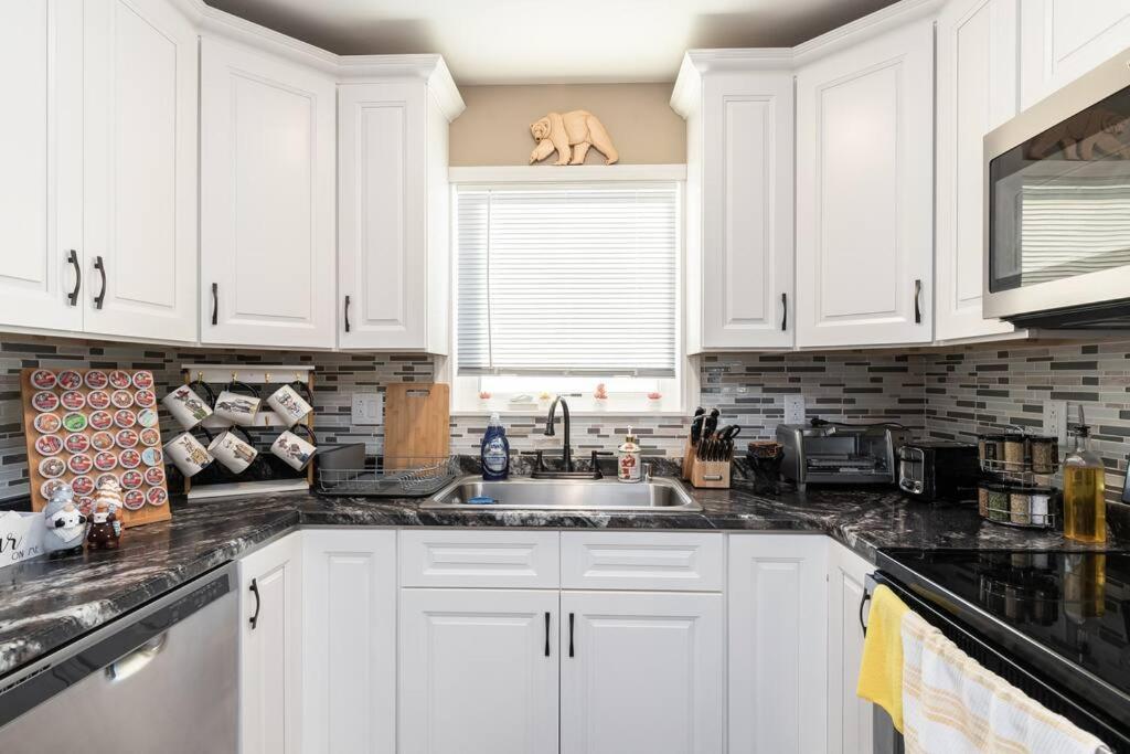 Holiday home Birch Hill Retreat Great Location2+garage+aurora *