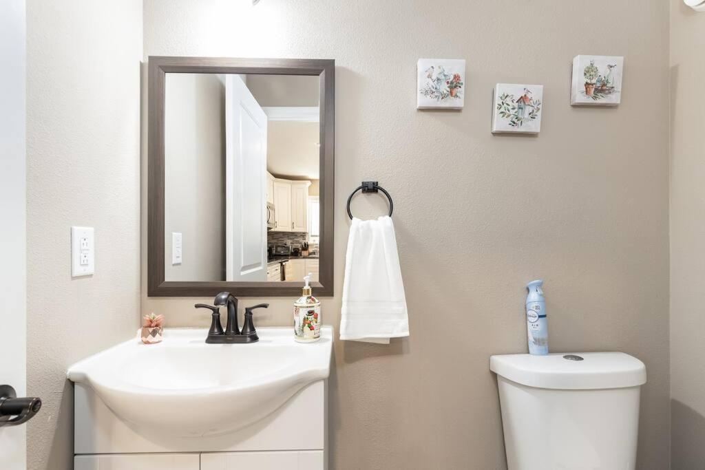Birch Hill Retreat Great Location2+garage+aurora
