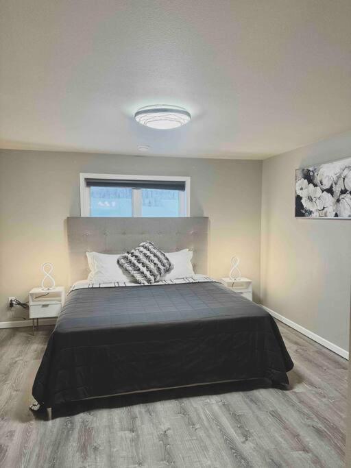 Birch Hill Retreat Great Location2+garage+aurora