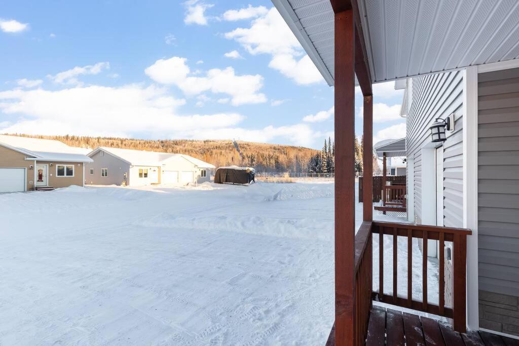 Birch Hill Retreat Great Location2+garage+aurora Holiday home