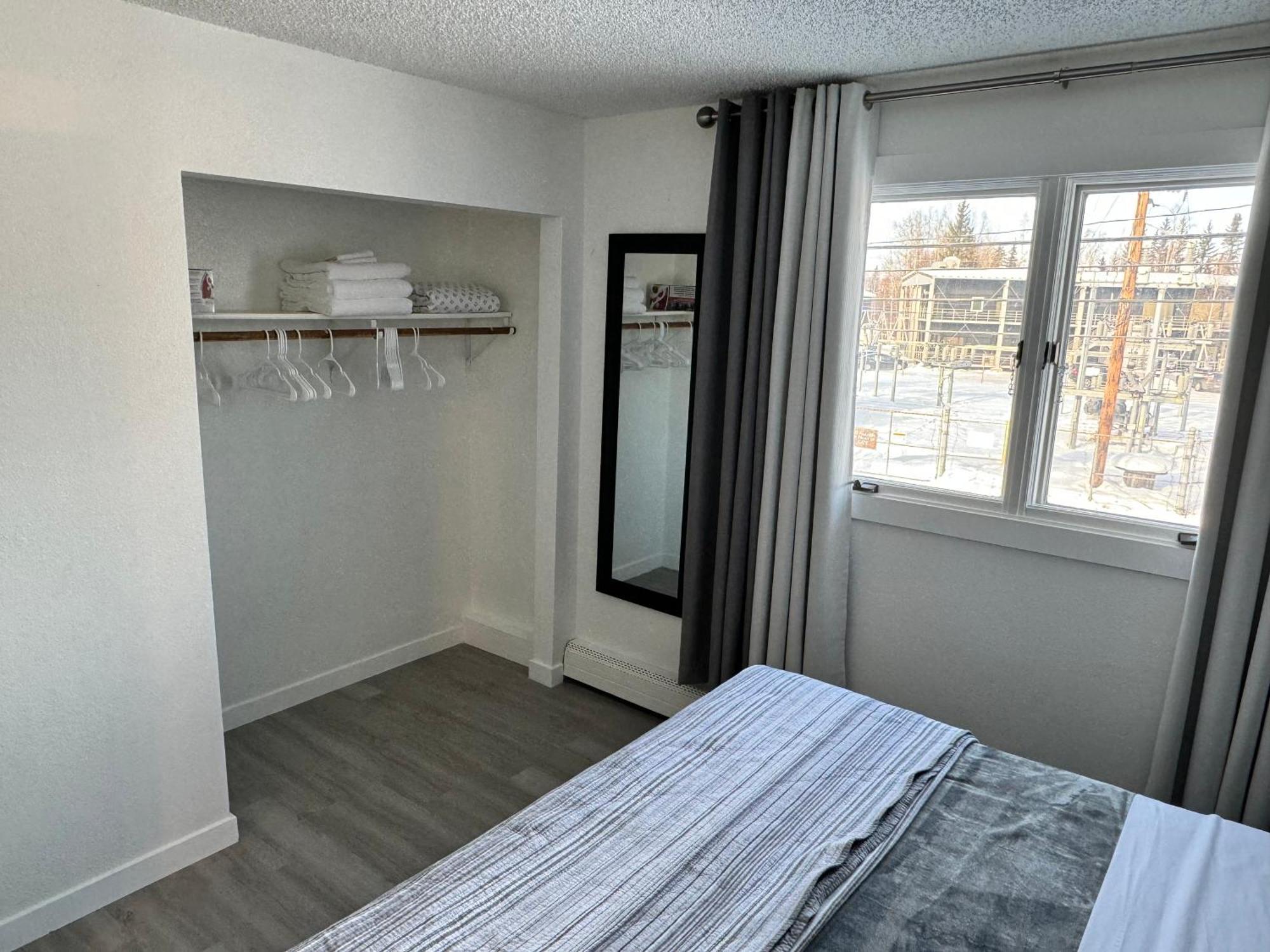 Apartment #9 Deluxe Fairbanks