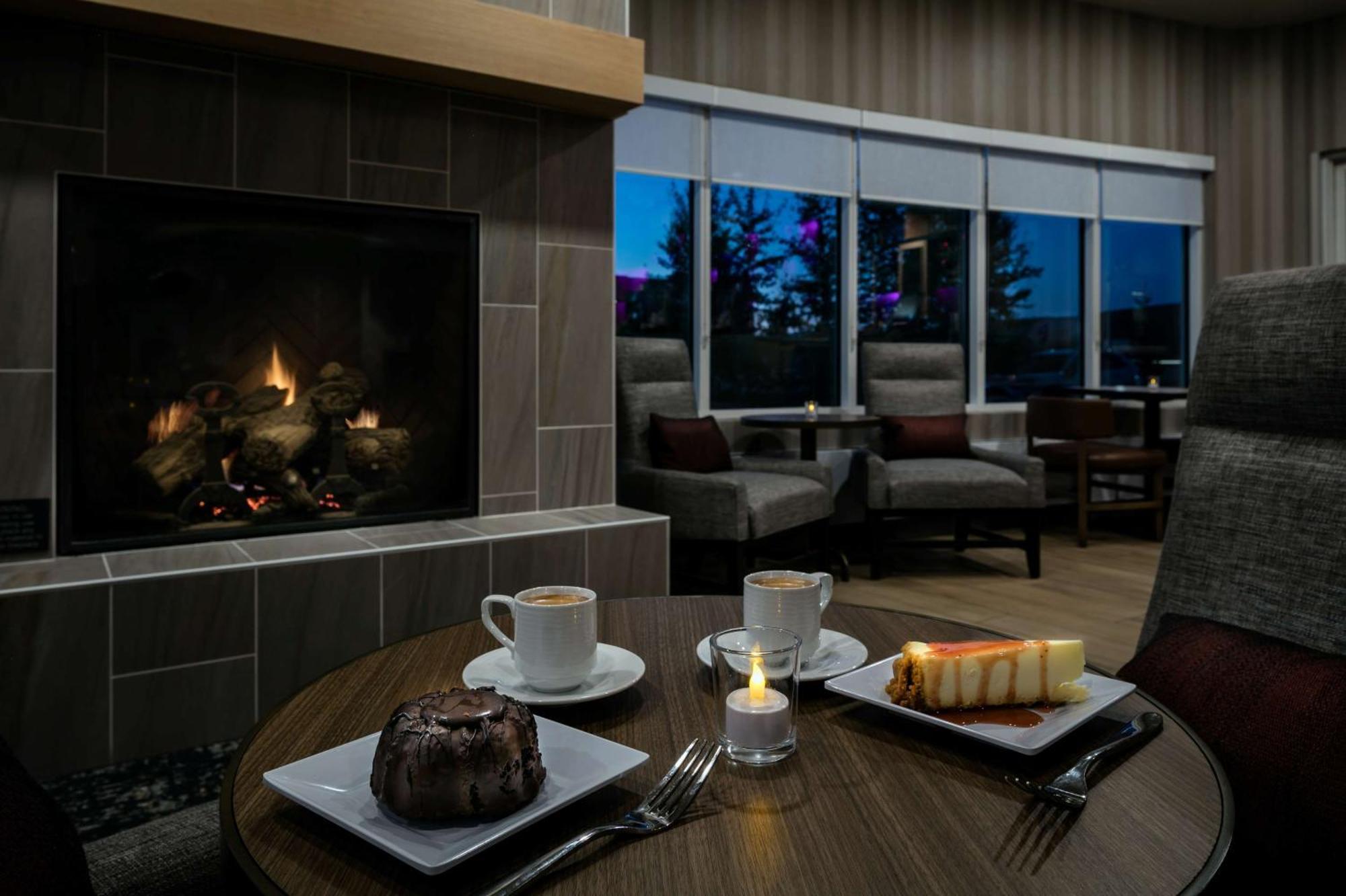Hyatt Place Hotel 3*