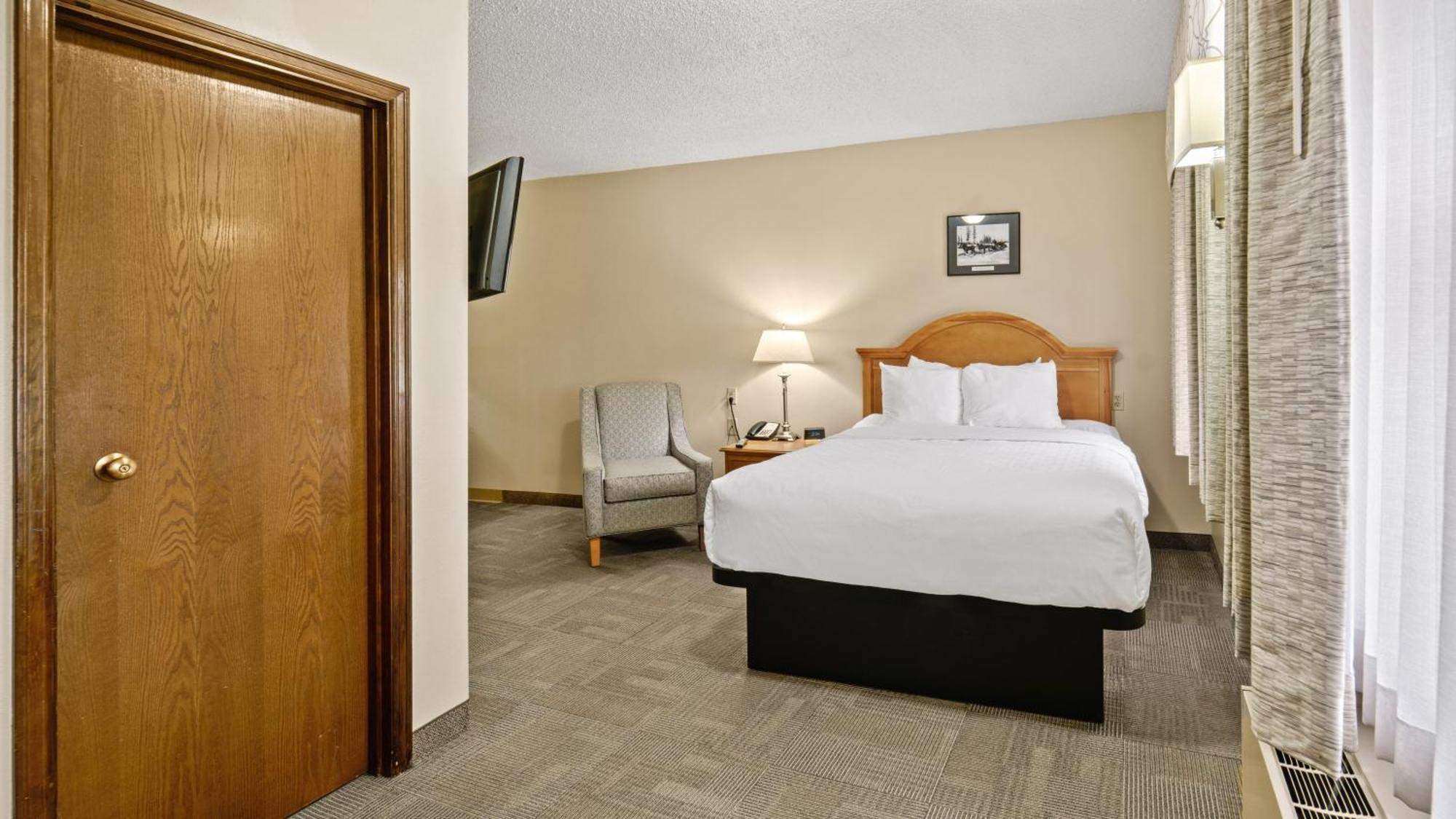 Clarion & Near Ft Wainwright Hotel Fairbanks