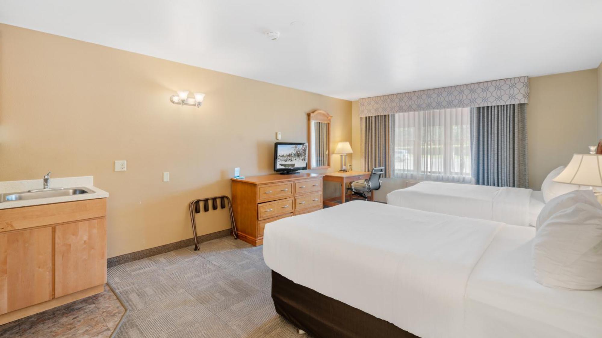 Hotel Clarion & Near Ft Wainwright 3*