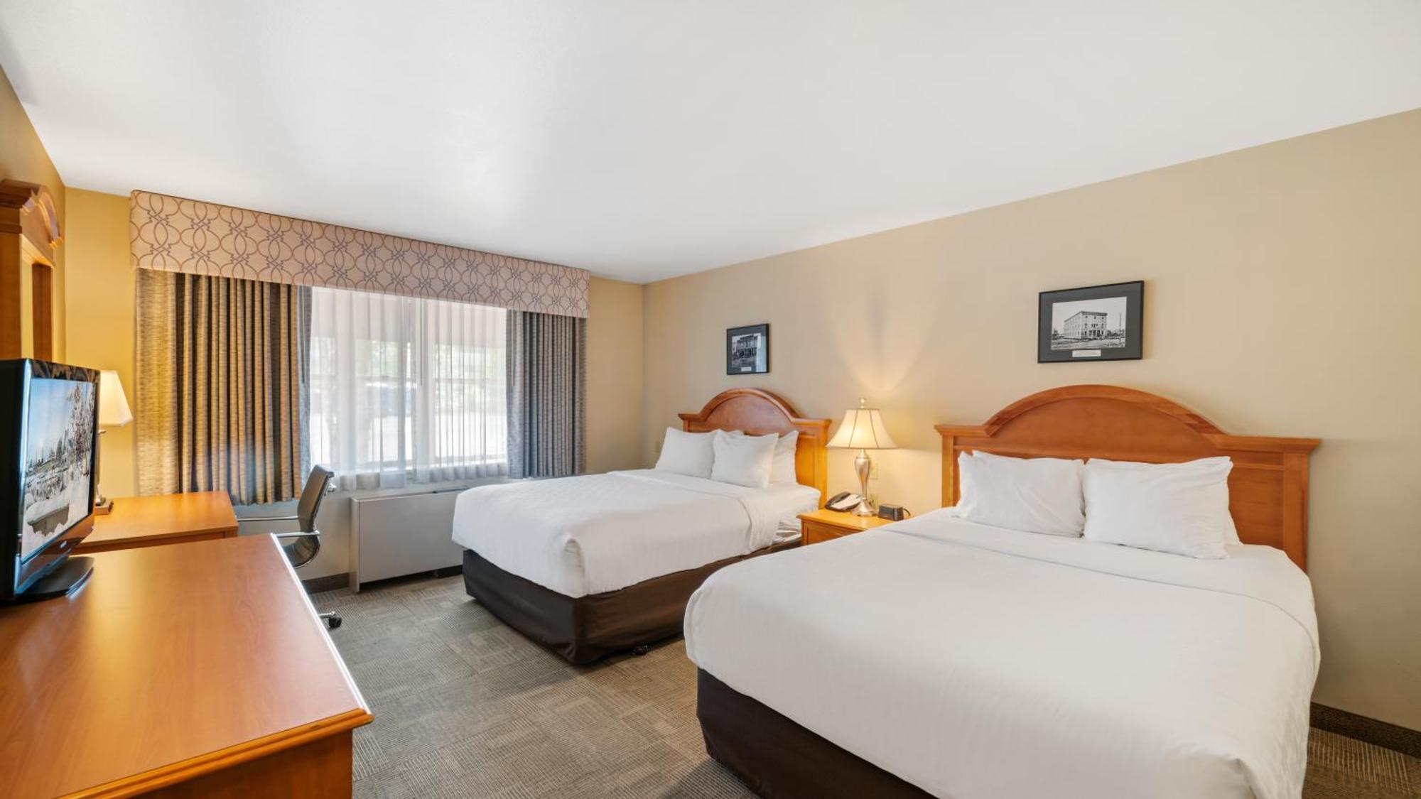 Hotel Clarion & Near Ft Wainwright