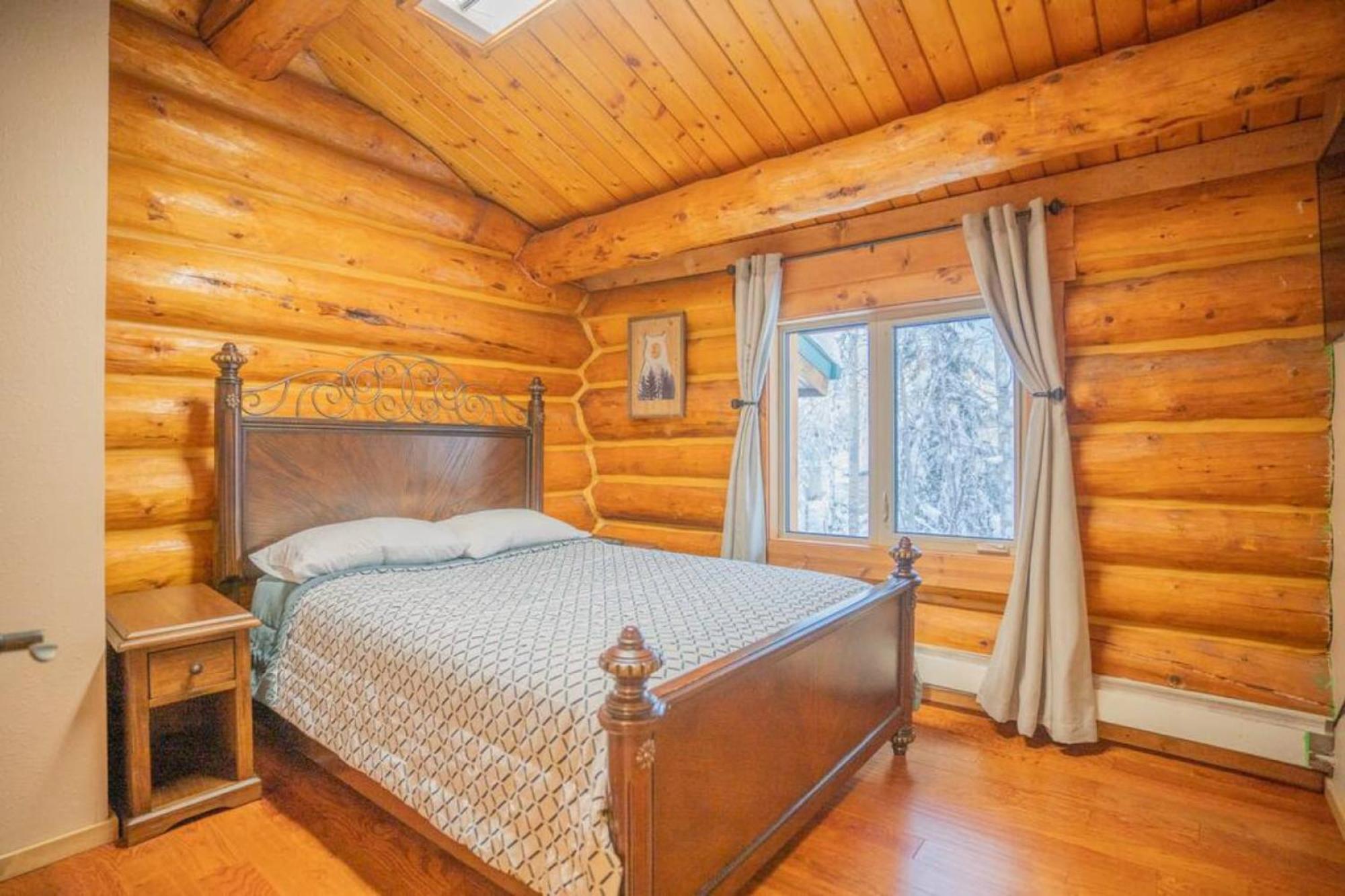 Tucked Away Timbers * Fairbanks