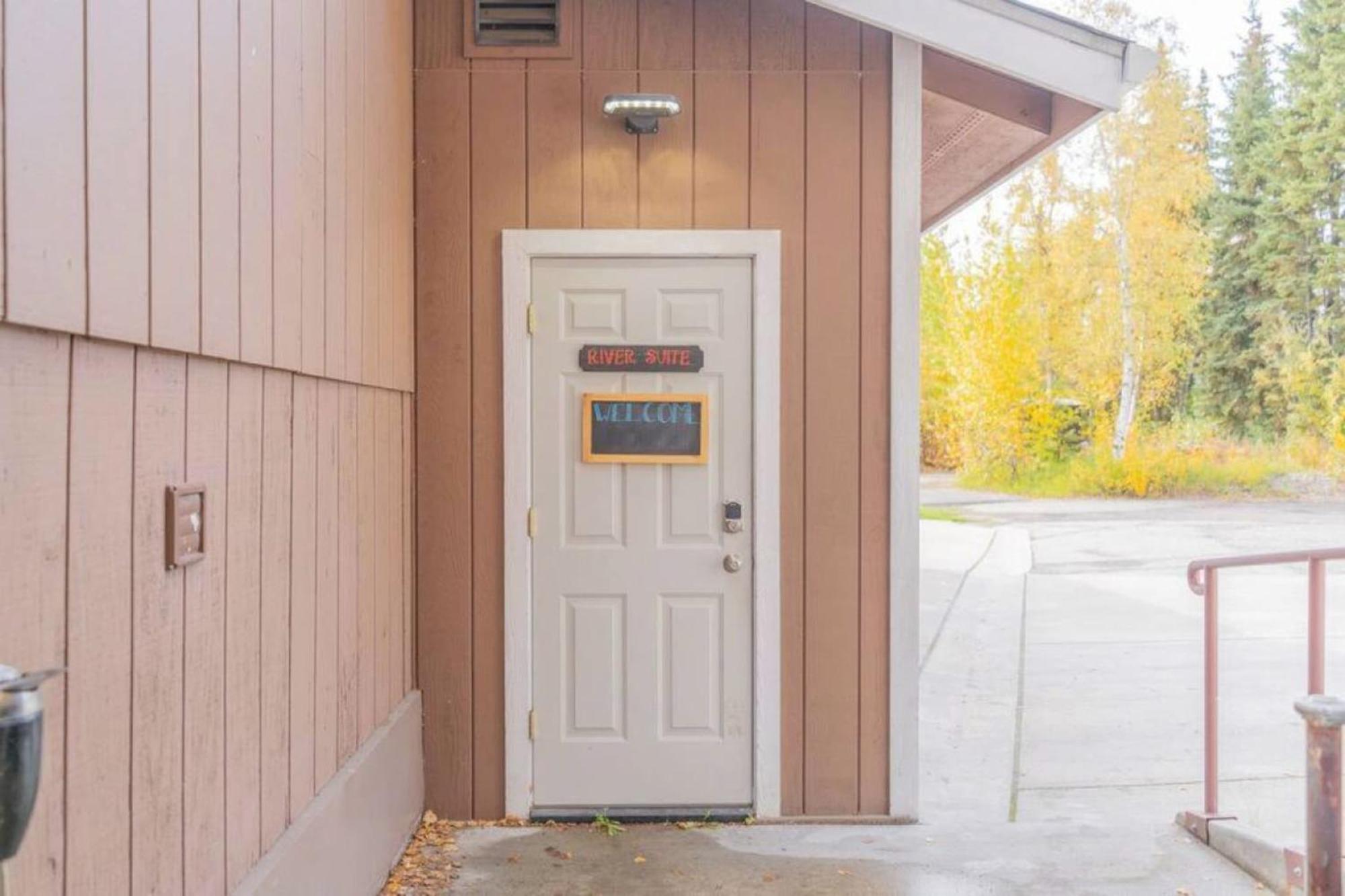 Brigham Riverside Manor Holiday home Fairbanks