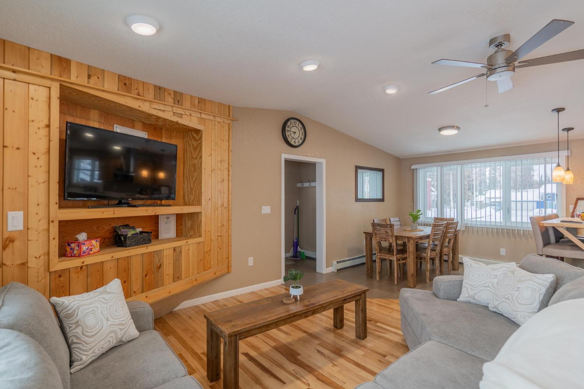 Brigham Riverside Manor Holiday home *