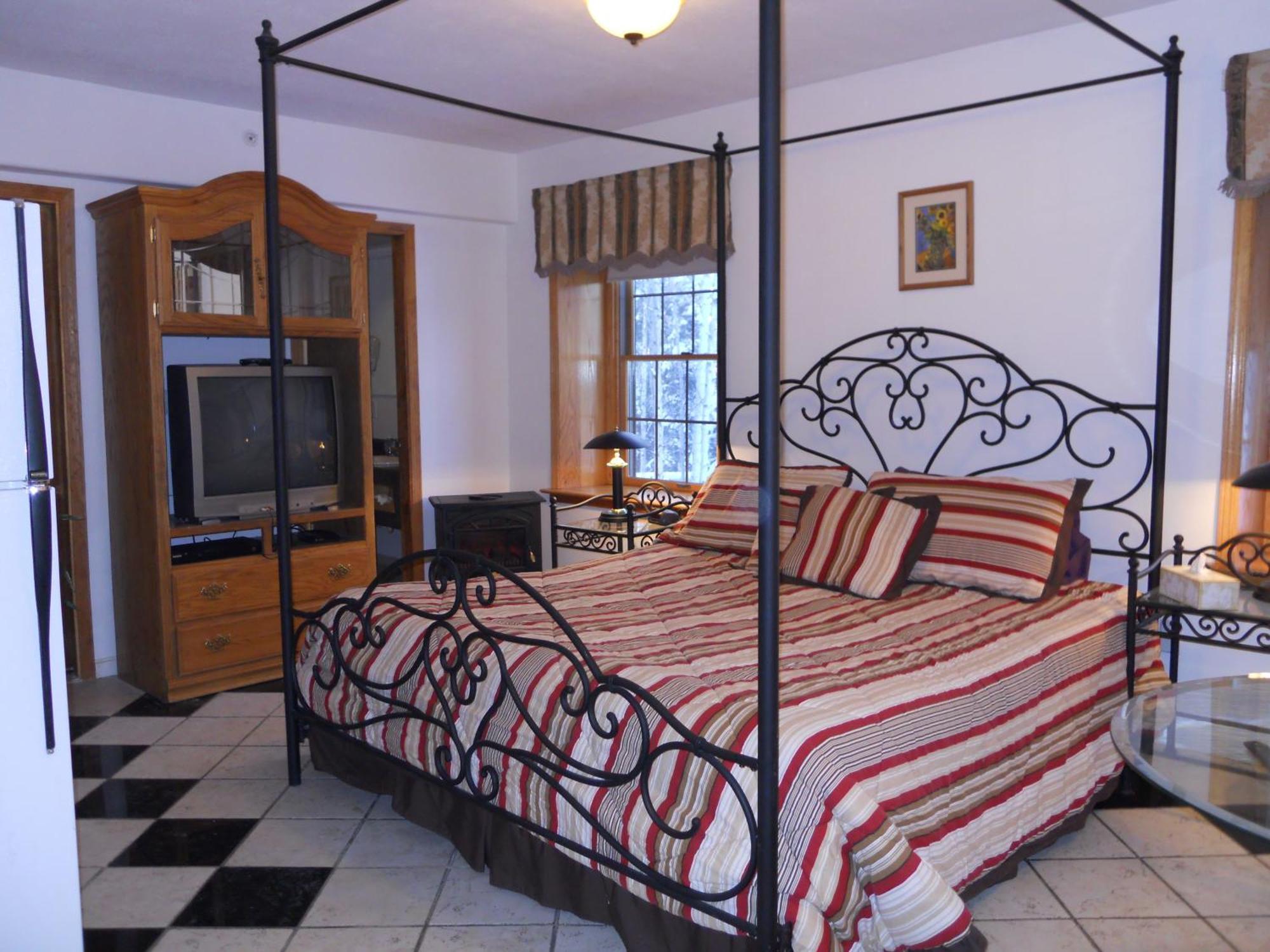Abbey Archway Hotel