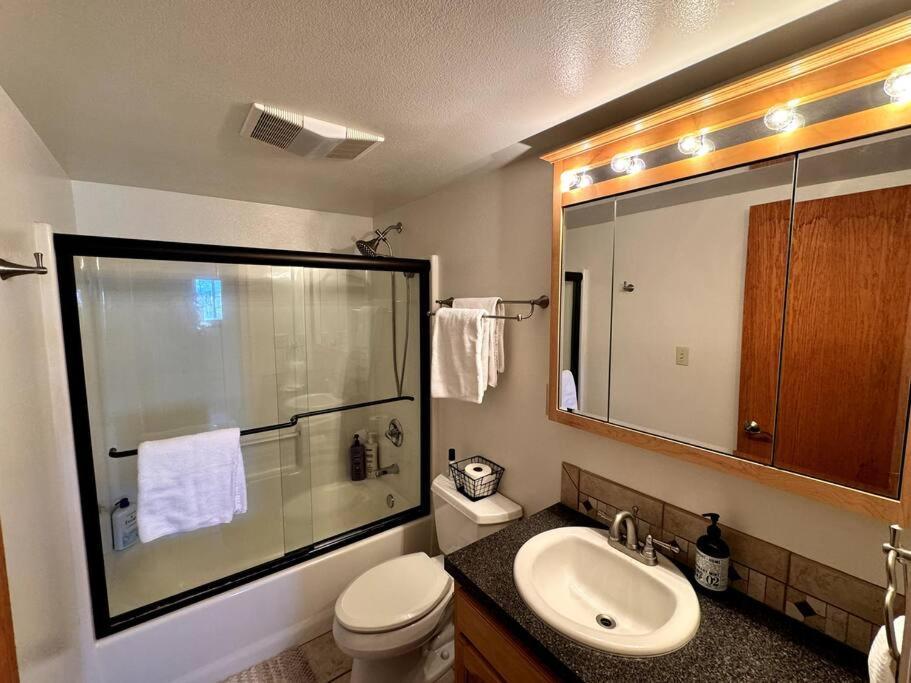 Cozy Downtown Apartment Fairbanks