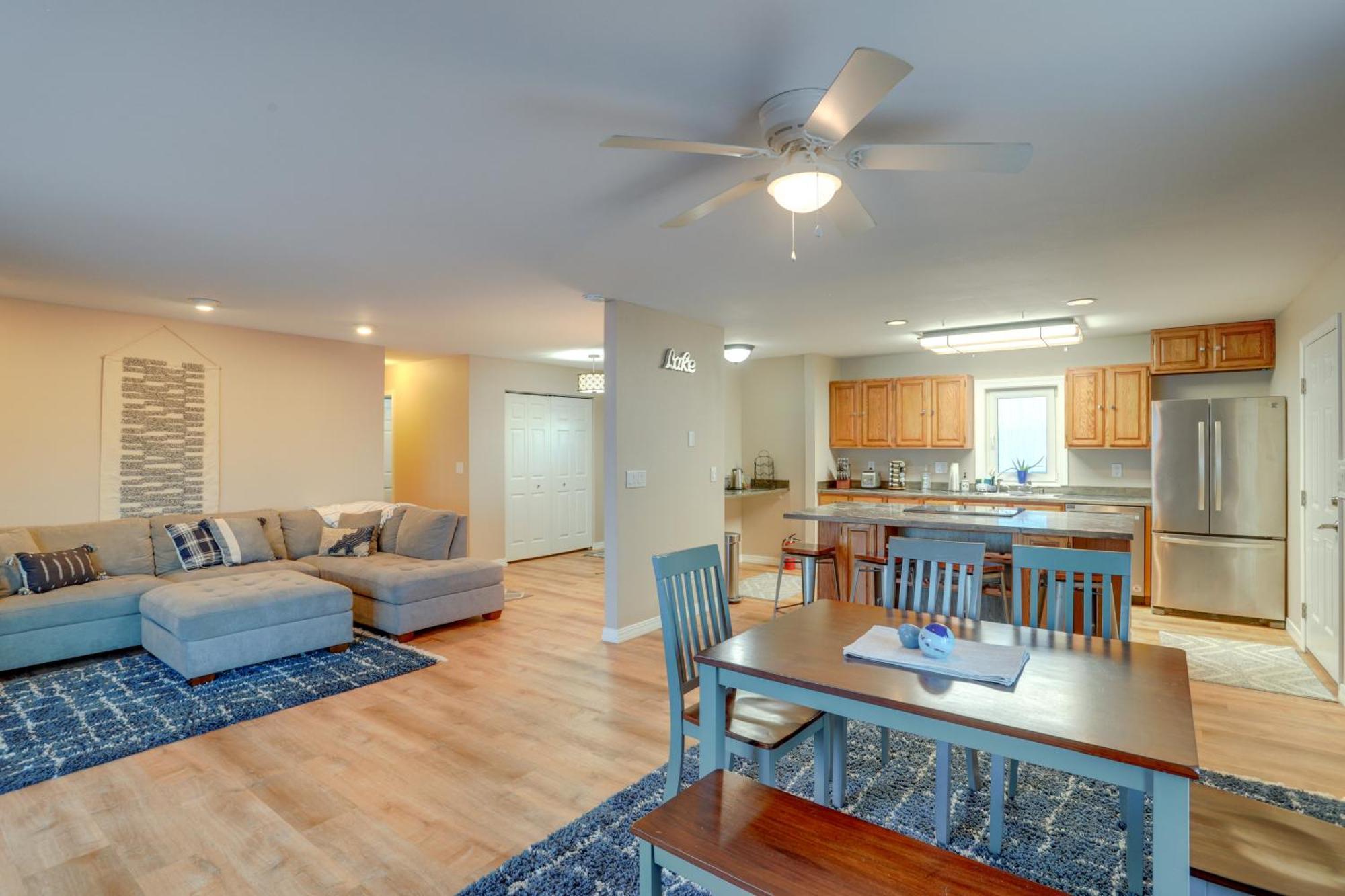 Holiday home Lakefront With Private Beach! *