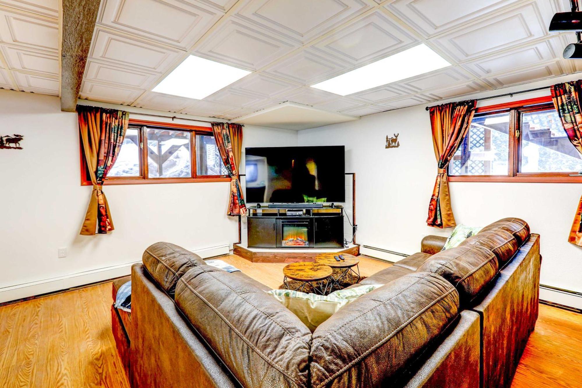 Holiday home Ideally Located Vacation Rental! *