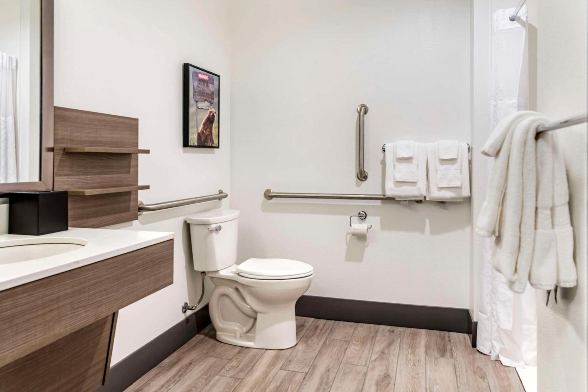 Comfort Inn 3*