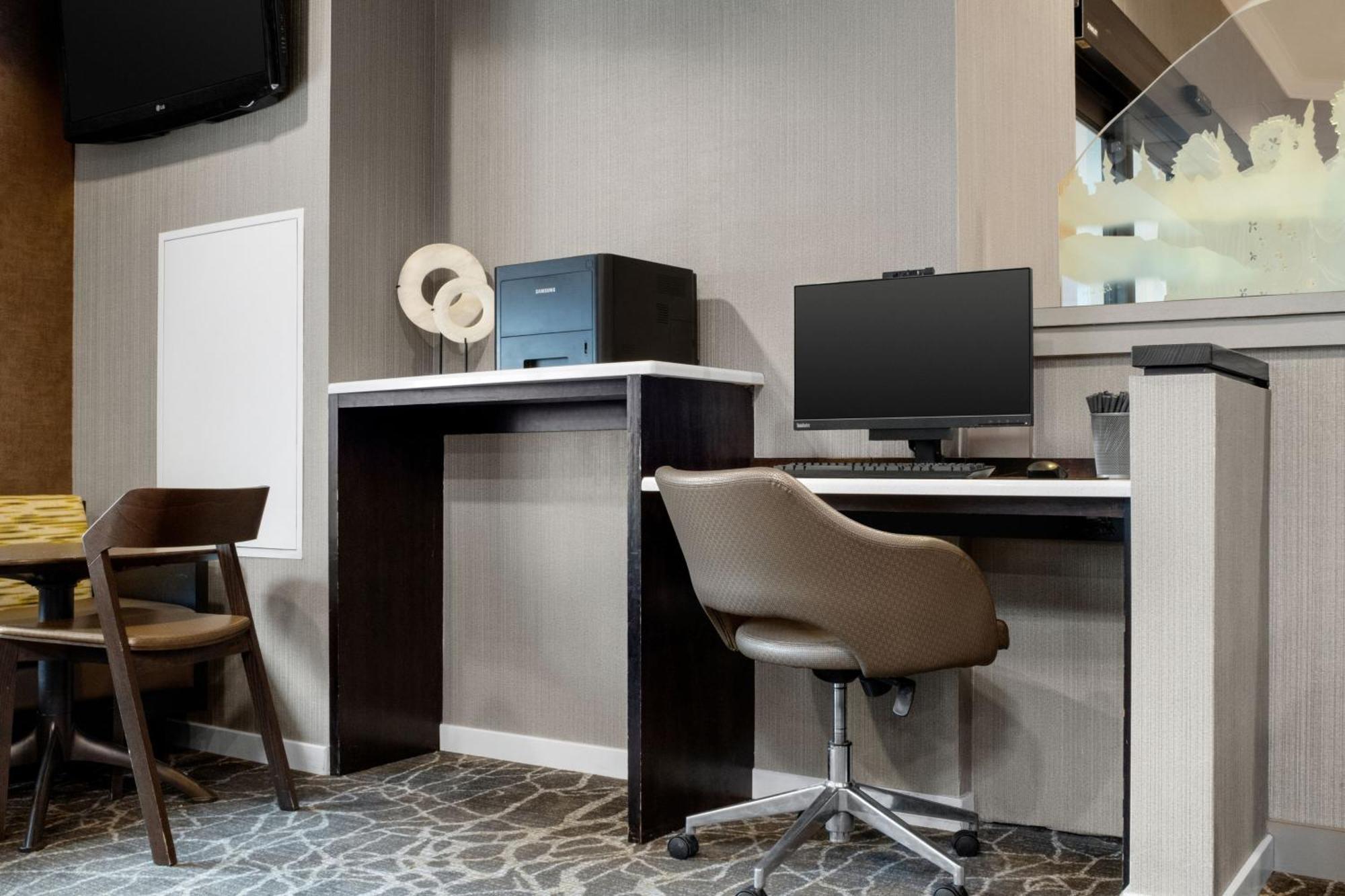 Hotel Springhill By Marriott