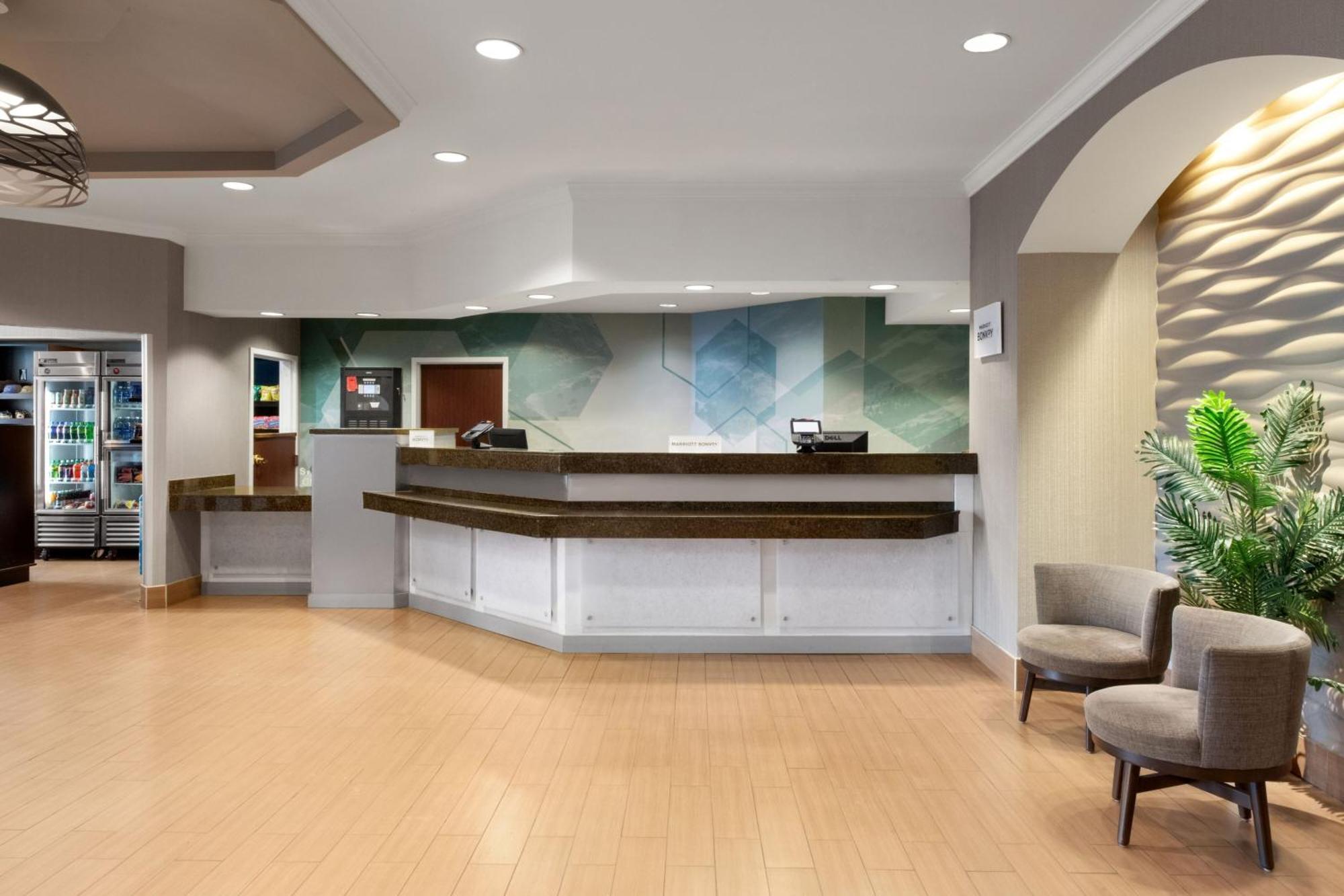 Springhill By Marriott 3*