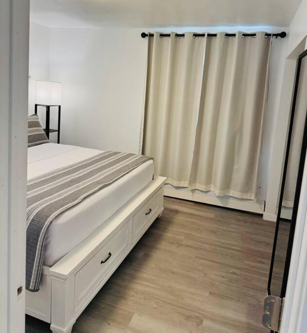 Executive Upper Floor 10 Apartment Fairbanks