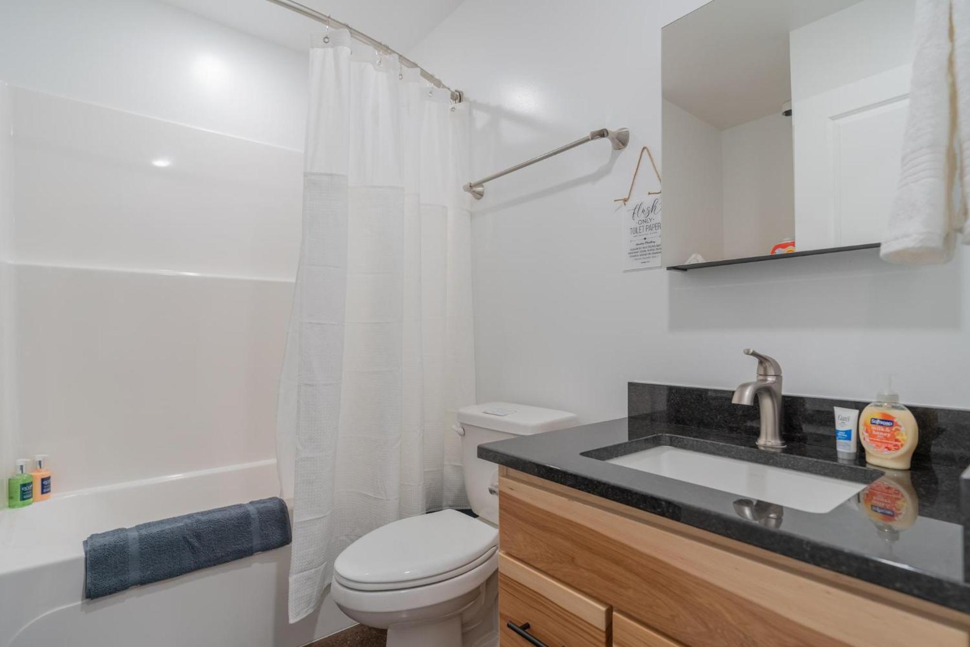 The Pet Friendly Executive Northernwind 1.0 Apartment *