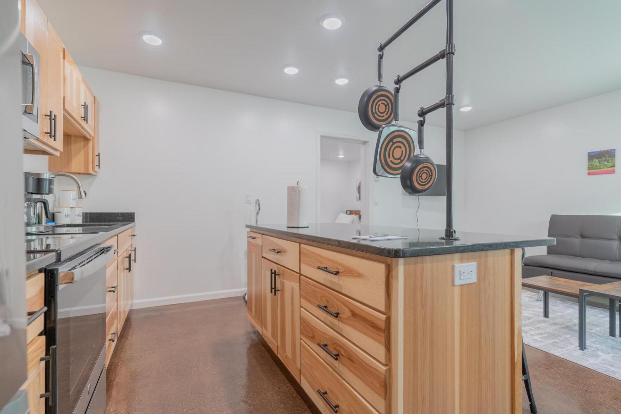 The Executive Southernwind 2.0 Apartment *