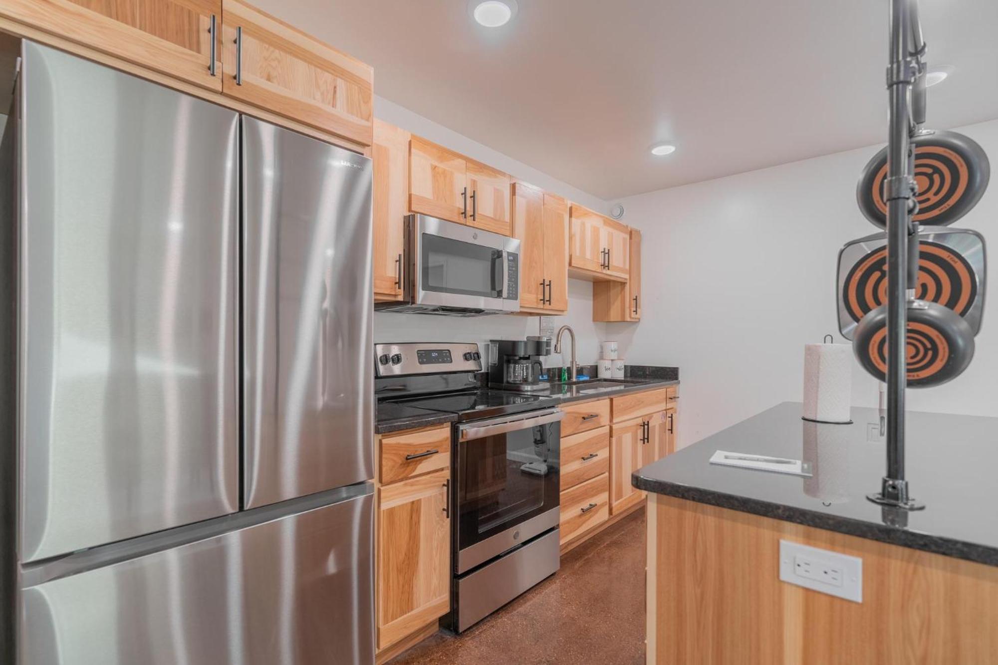 The Executive Southernwind 2.0 Apartment Fairbanks