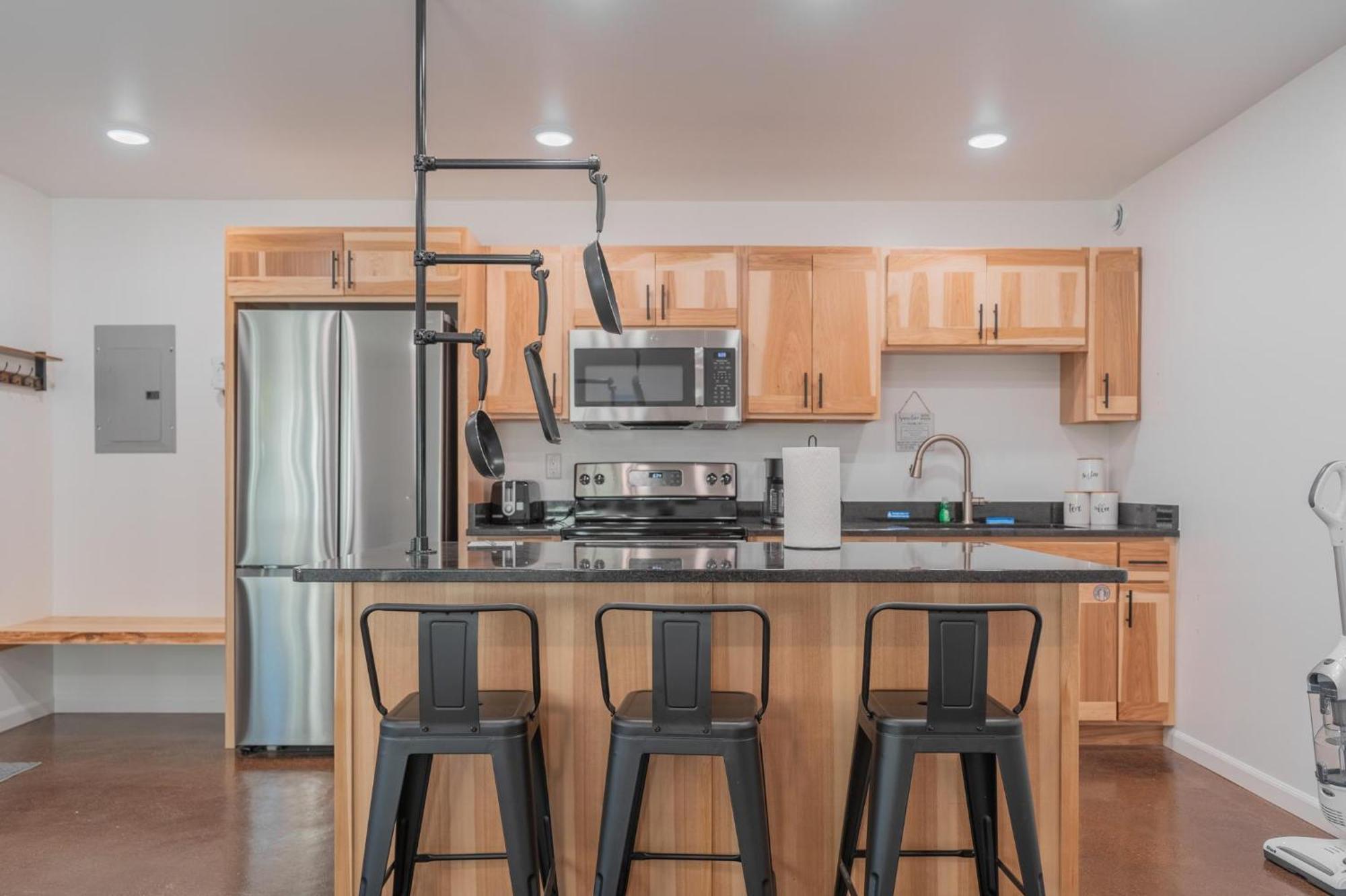 The Executive Southernwind 2.0 Apartment Fairbanks