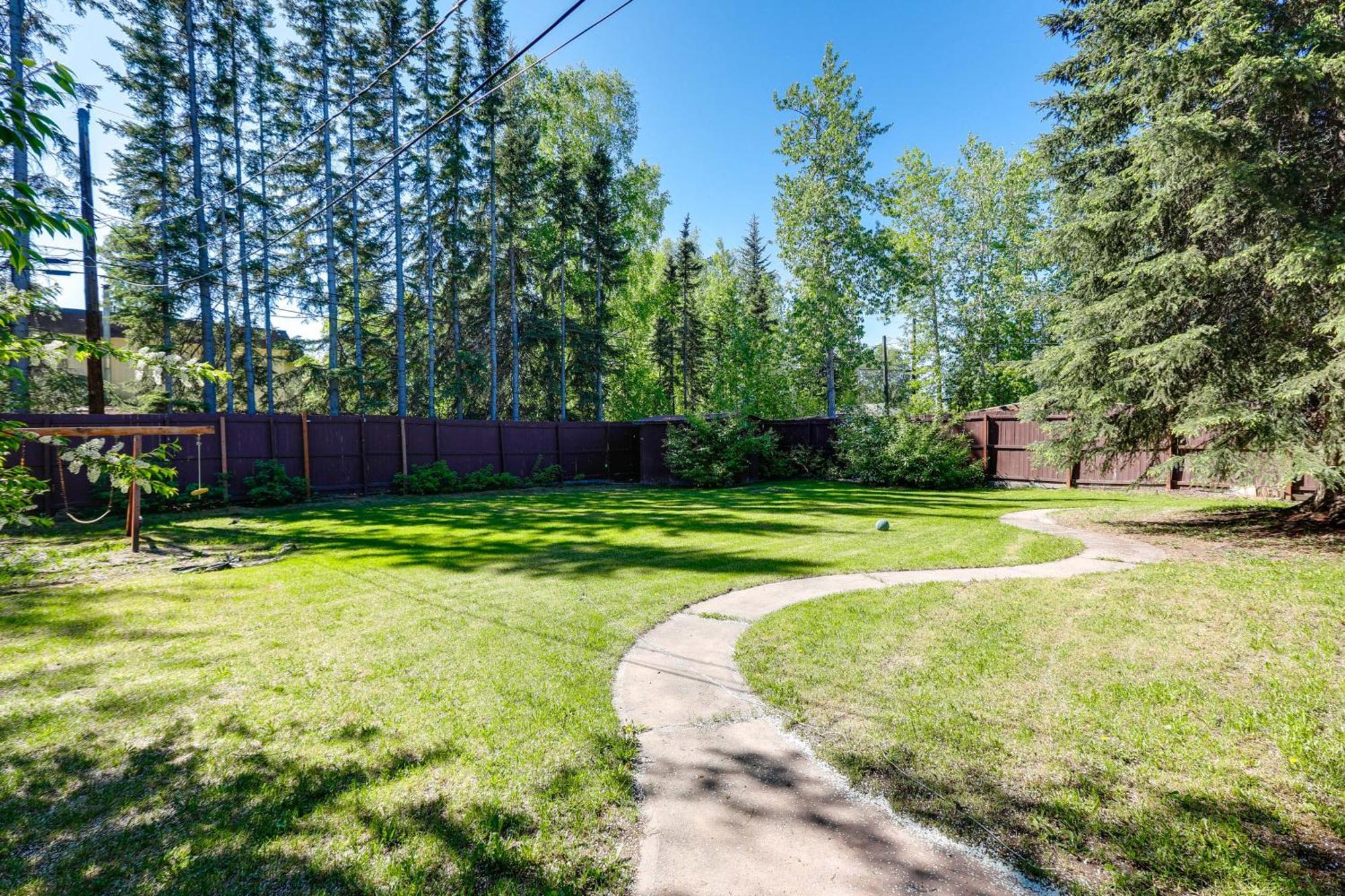 Convenient About 1 Mi To Downtown! * Fairbanks