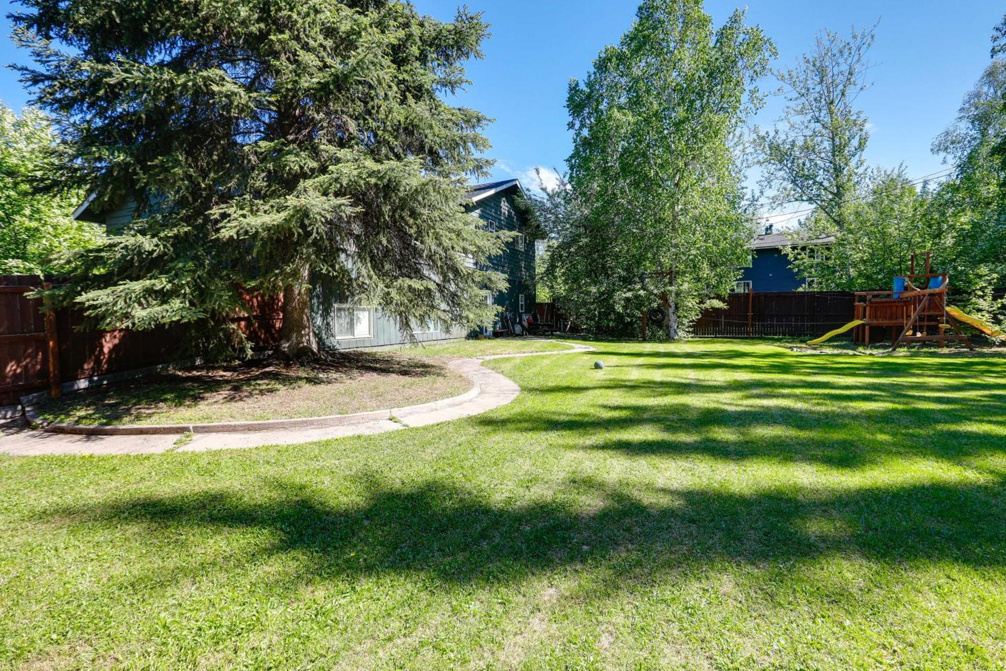 Convenient About 1 Mi To Downtown! Apartment