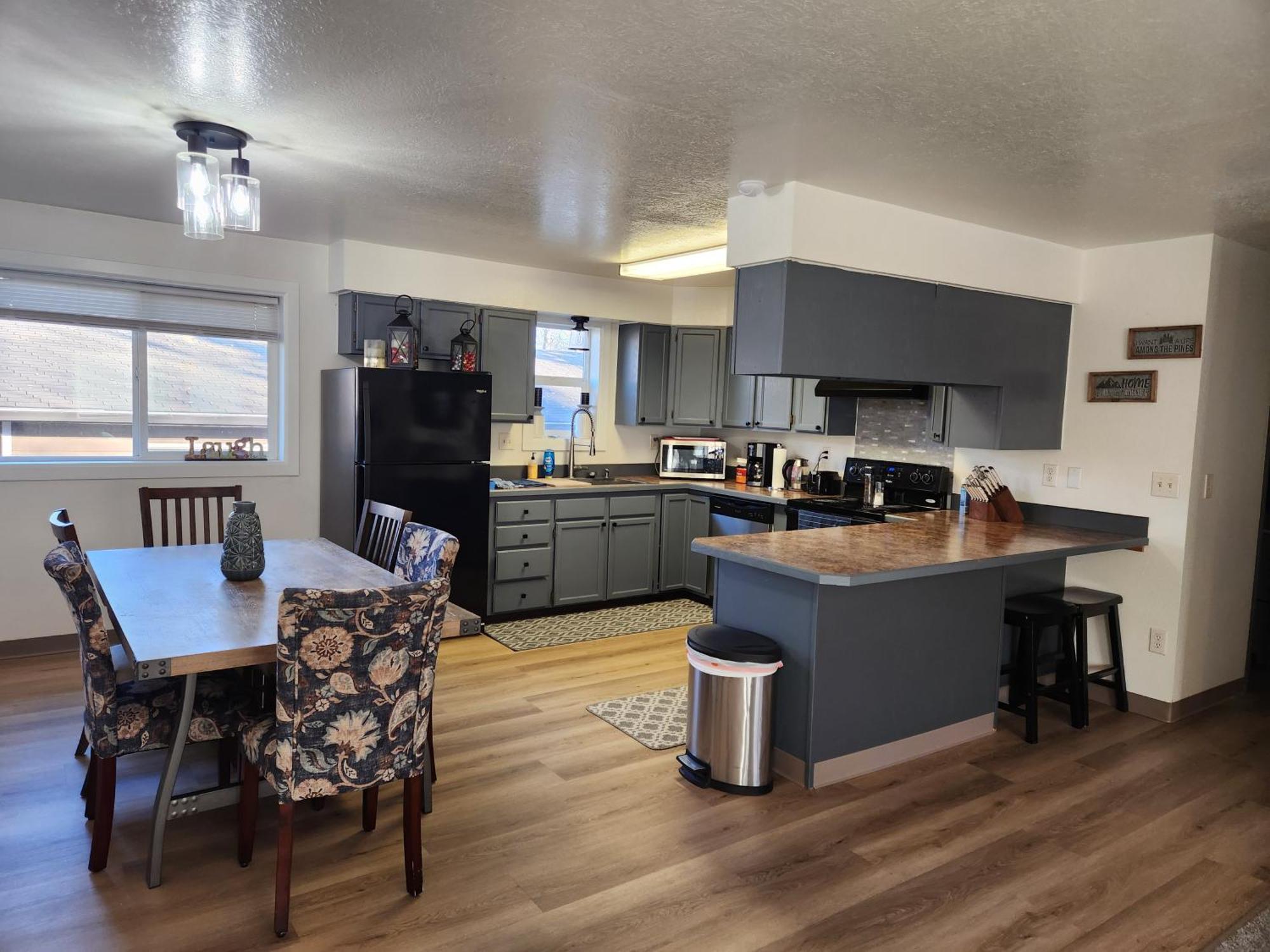 Newly Furnished Relaxing Apartment *