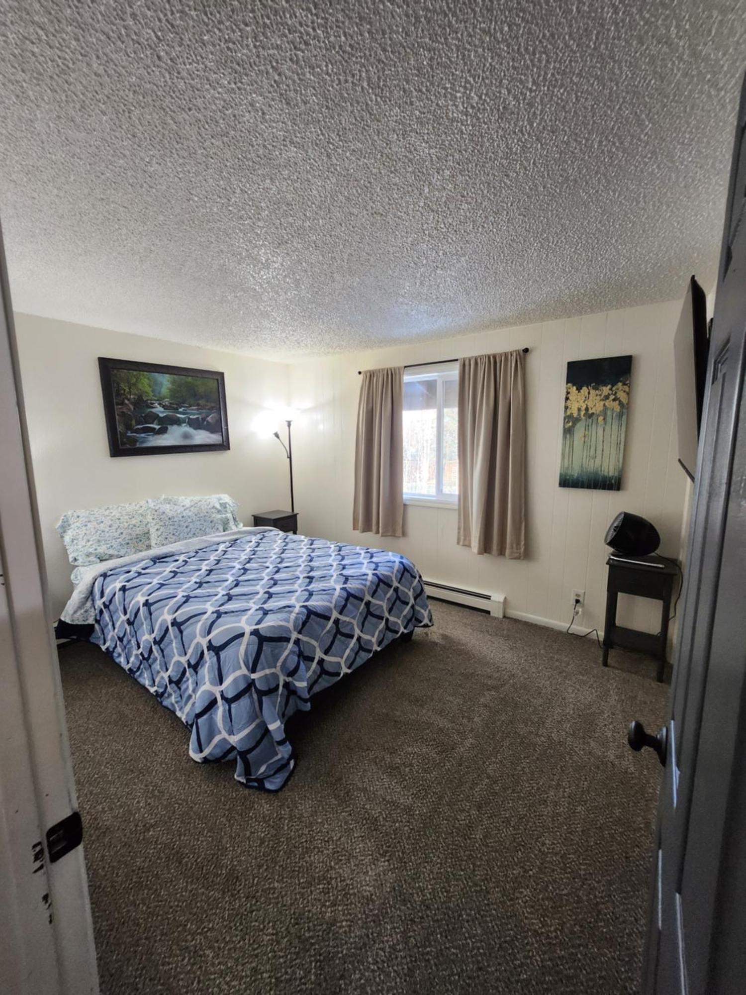 Newly Remodeled Relaxing Near Downtown Fairbanks
